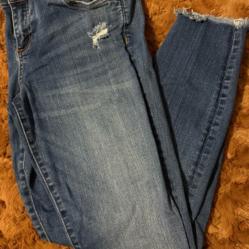 Kut from the Kloth Frayed Hem Blue Jeans